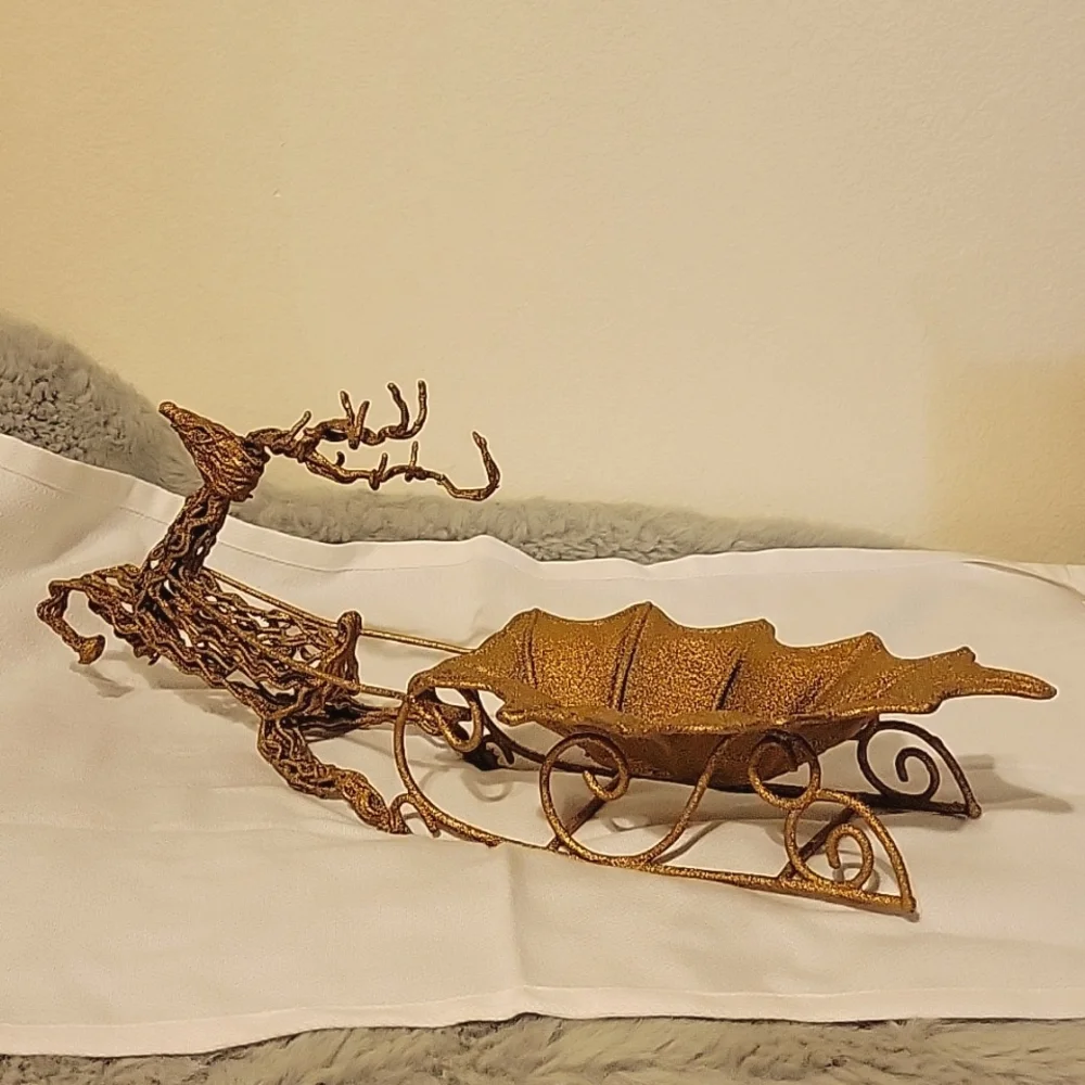 VTG Fabric Mache Christmas Reindeer & Sleigh Gold-Tone Finish 17